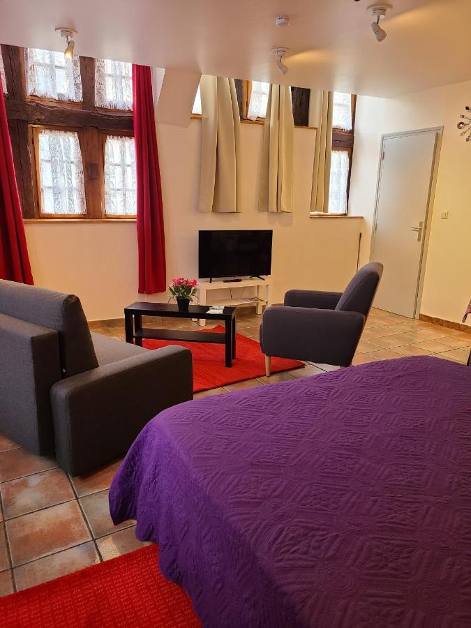 Appartement Du Vieux Троа Екстериор снимка