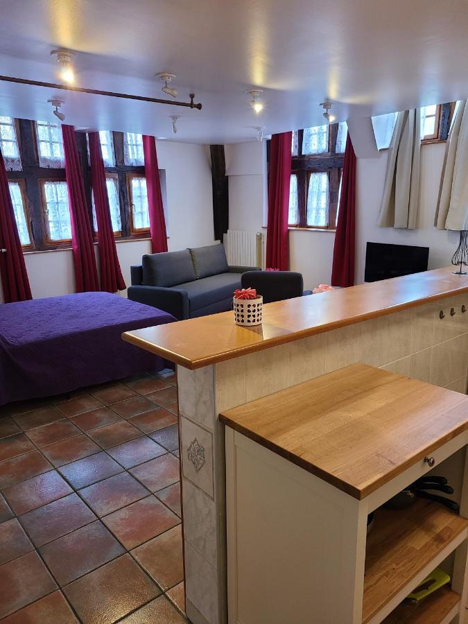 Appartement Du Vieux Троа Екстериор снимка