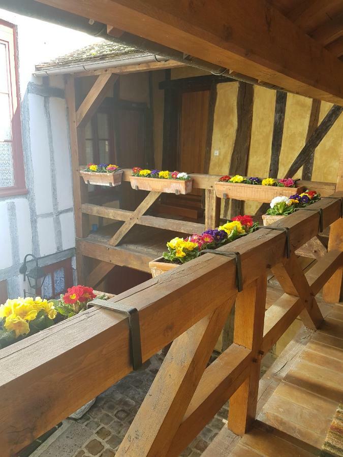 Appartement Du Vieux Троа Екстериор снимка